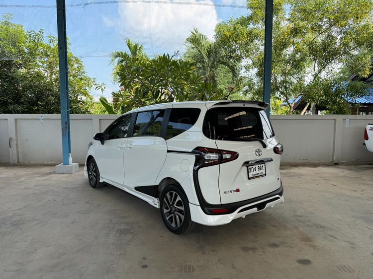 Toyota Sienta 2018 1.5 V Utility-car เบนซิน ไม่ติดแก๊ส เกียร์อัตโนมัติ ขาว รูปที่ 4