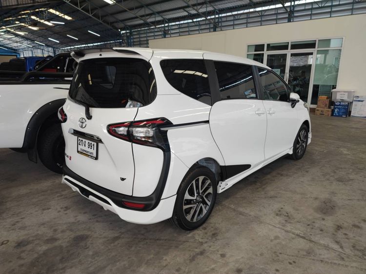 Toyota Sienta 2018 1.5 V Utility-car เบนซิน ไม่ติดแก๊ส เกียร์อัตโนมัติ ขาว รูปที่ 3