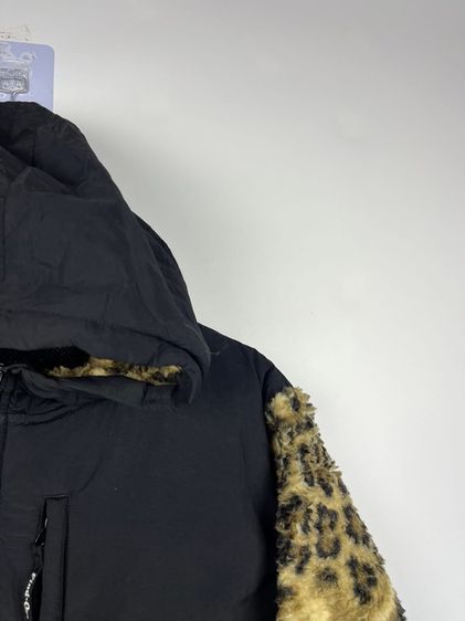 เสื้อแจ็คเก็ต Find-Out ลายสวย แท้ 💯 size L ขาดวัดจริงอก 22.5 ยาว 27 สภาพใหม่มาก มีซัปใน ดีเทลสวย ทรงสวย เนื้อผ้าดีมาก หายากน่าสะสมครับ รูปที่ 5