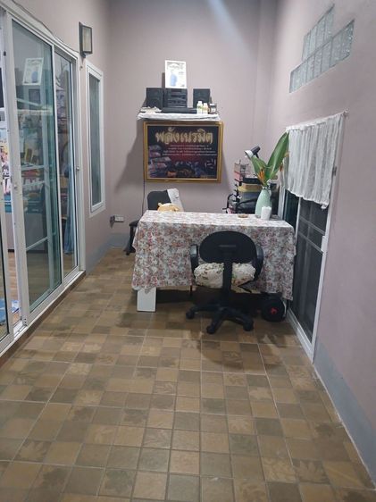 มีบางส่วน ขายมือสองชั้นเดียวพร้อมอยู่สไตล์ลอฟท์มินิมอล เหมาะสำหรับอยู่อาศัยหรือทำเป็นออฟฟิศ  รูปที่ 3