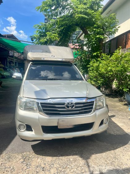 รถ Toyota Hilux Vigo Champ Smart Cab 2.7 J สี บรอนซ์เงิน