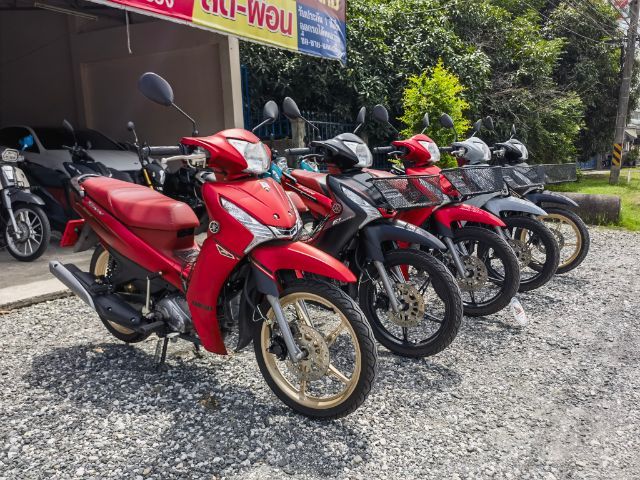 อยู่ตรงข้ามห้างเซ็นทรัลชลบุรี Yamaha Finn ล้อแม็ก รถสภาพดี รับประกันรถ1ปี สดผ่อน รูปที่ 3
