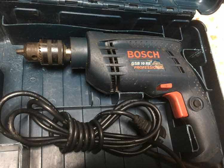 สว่าน ไฟฟ้าธรรมดากระแทกได้ปรับซ้ายขวาได้ BOSCH GSB 10 RE สภาพดีพร้อมใช้งานพร้อมกล่องแท้