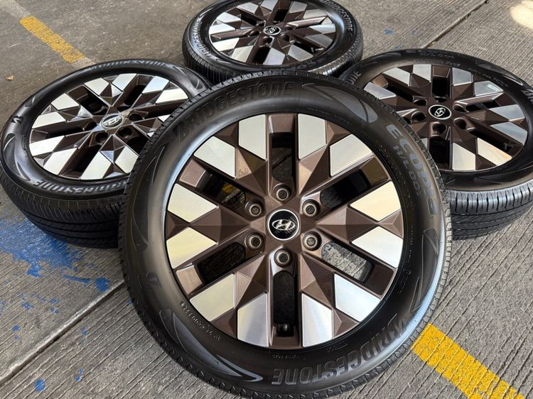 18" Hyundai. Staria Premium 18 นิ้ว Top 💢