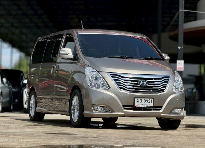 Hyundai Grand Starex 2014 2.5 VIP ดีเซล เกียร์อัตโนมัติ น้ำตาล รูปที่ 4