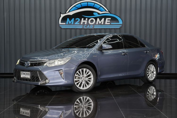 รถ Toyota Camry 2.5 Hybrid สี เทา