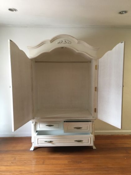 ตู้เสื้อผ้า vintage รูปที่ 2