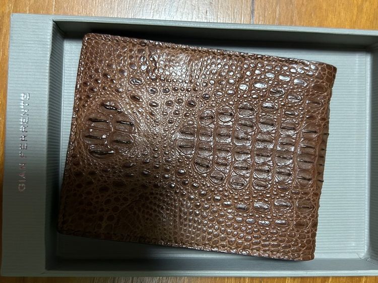 ชาย น้ำตาล หนังแท้ อื่นๆ กระเป๋าสตางค์ Gian Ferrente หนังจรเข้แท้ ของใหม่ได้มาไม่ได้ใช้ ราคาเต็ม8350