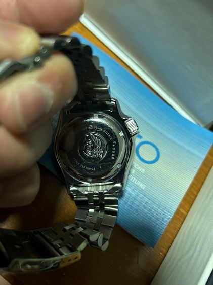 Seiko scuba 7a20-0020 automatic ผู้ชาย แถมสายหนังแท้ สภาพ90 เจ้าของขายเอง กล่องคู่มือครบ รูปที่ 5