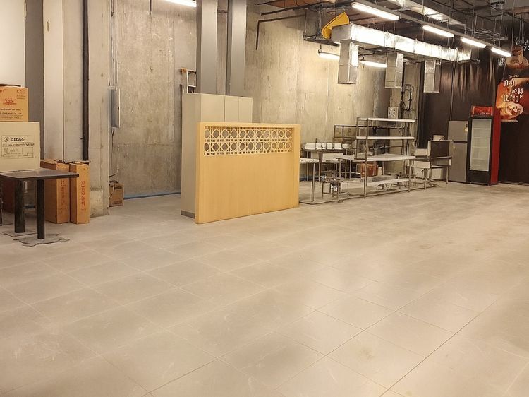 ✨ ให้เช่าพื้นที่ใจกลางทองหล่อ–เอกมัย (Owner Post) 📍 ห้อง 310 ชั้น 3 Donki Mall Thonglor