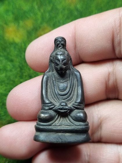 พระแม่กวนอิมเก่าๆ