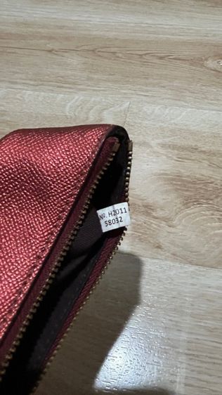 กระเป๋าคล้องมือ Coach Corner Zip Wristlet  แท้ มือ 2 สภาพ 80เปอร์เซ็น  รูปที่ 5
