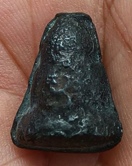 ปิดตาหลังยันต์ เนื้อเมฆพัด พระบ้านเก่าเก็บหลายสิบปีไม่ทราบเกจิ ขนาดสูง 2 ซ.ม. รูปที่ 3