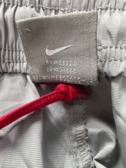 กางเกงขายาวสีเทา(ผ้าร่ม) แบรนด์ Nike รูปที่ 8