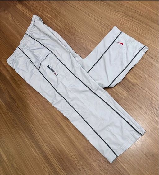 M ไม่มีแขน อื่นๆ กางเกงขายาวสีเทา(ผ้าร่ม) แบรนด์ Nike