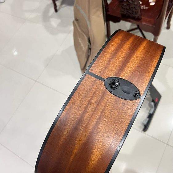 โปร่งไฟฟ้า Taylor 110e รูปที่ 13