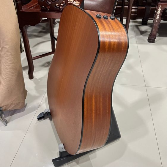 โปร่งไฟฟ้า Taylor 110e รูปที่ 8