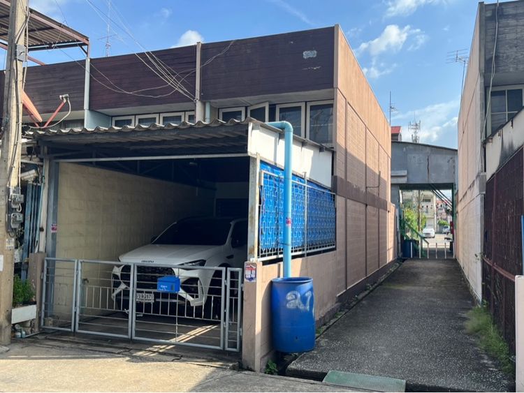 สร้างเสร็จก่อน 2010 ทาวน์เฮาส์ใจกลางนวนคร ทำการค้า ปล่อยเช่าได้ รูปที่ 3