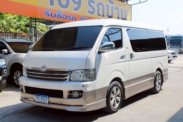 Toyota Ventury 2010 2.7 V Van เบนซิน ไม่ติดแก๊ส เกียร์อัตโนมัติ ขาว