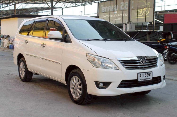Toyota Innova 2012 2.0 V Utility-car เบนซิน ไม่ติดแก๊ส เกียร์อัตโนมัติ ขาว รูปที่ 3