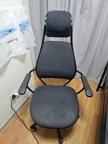 ชุดโต๊ะและเก้าอี้ทำงานสีดำ, Black office desk and chair set รูปที่ 3