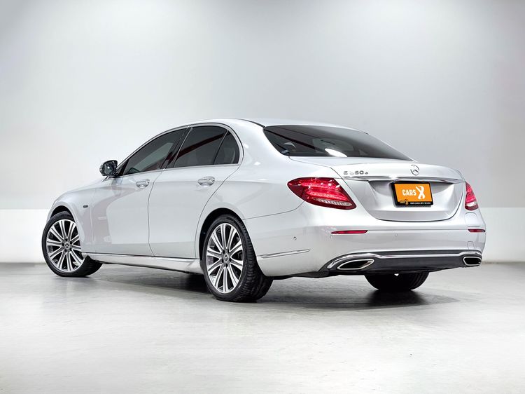 Mercedes-Benz E-Class 2019 E350 Sedan ปลั๊กอินไฮบริด (PHEV) ไม่ติดแก๊ส เกียร์อัตโนมัติ บรอนซ์เงิน รูปที่ 4