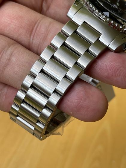 GUCCI Dive 45 mm Stainless Steel Black Dial Men’s 's Quartz Watch YA136302 รูปที่ 15