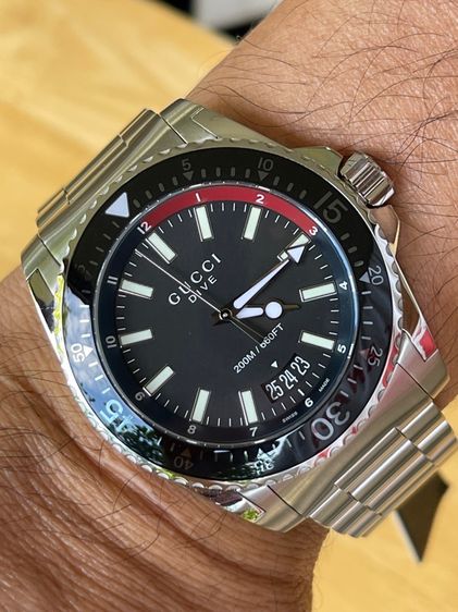 GUCCI Dive 45 mm Stainless Steel Black Dial Men’s 's Quartz Watch YA136302 รูปที่ 18