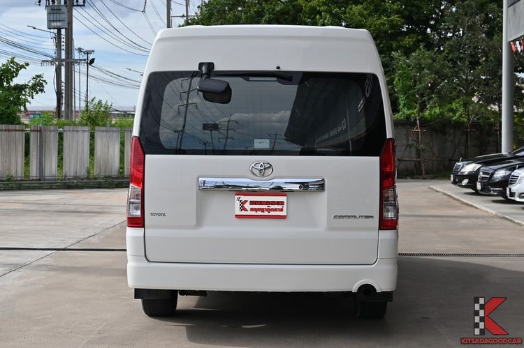 Toyota Commuter 2021 2.8 Van ดีเซล ไม่ติดแก๊ส เกียร์อัตโนมัติ ขาว รูปที่ 4