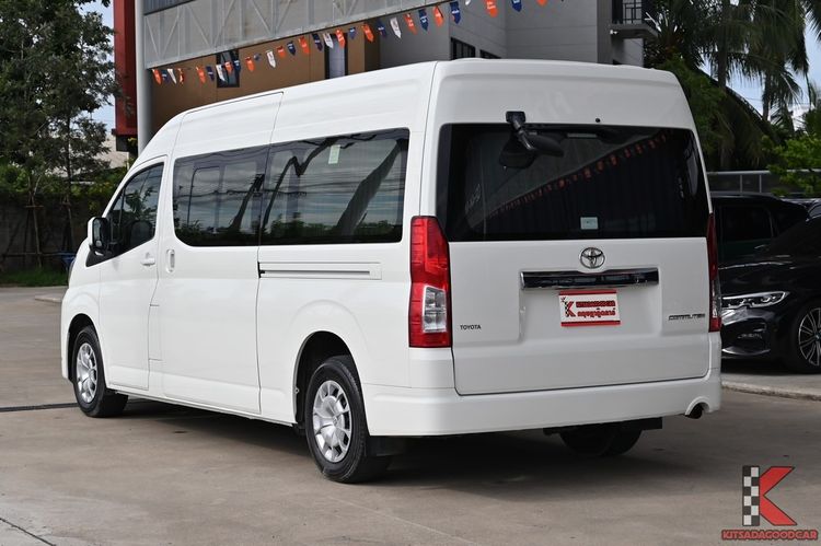 Toyota Commuter 2021 2.8 Van ดีเซล ไม่ติดแก๊ส เกียร์อัตโนมัติ ขาว รูปที่ 3