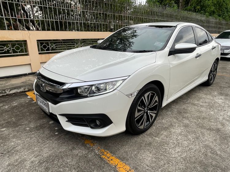 รถ Honda Civic 1.5 Turbo สี ขาว