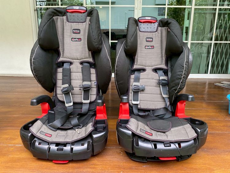 คาร์ซีท Britax Frontier G1.1 ClickTight Harness-2-Booster ของอเมริกา