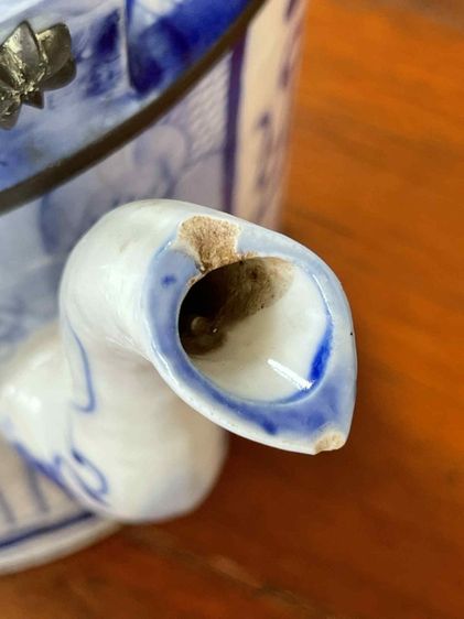 กาน้ำชาพอร์ซเลนสีน้ำเงินและสีขาวของจีน รูปที่ 11