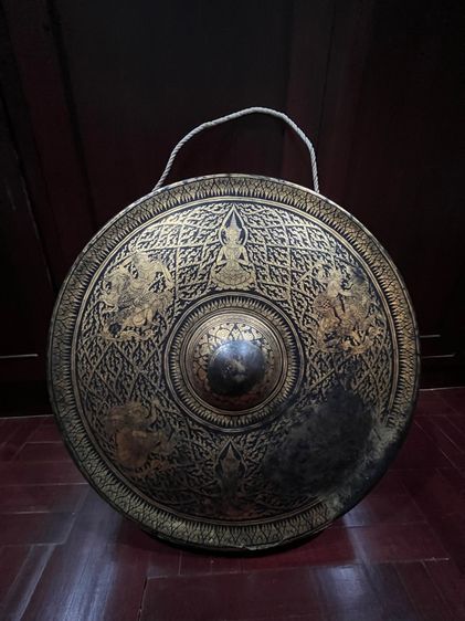 ฆ้องโบราณ ฆ้องสำริดลงรักปิดทองของไทย