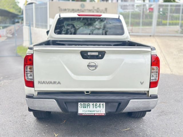 Nissan NP300-NAVARA 2020 2.5 Calibre V Pickup ดีเซล ไม่ติดแก๊ส เกียร์อัตโนมัติ ขาว รูปที่ 3