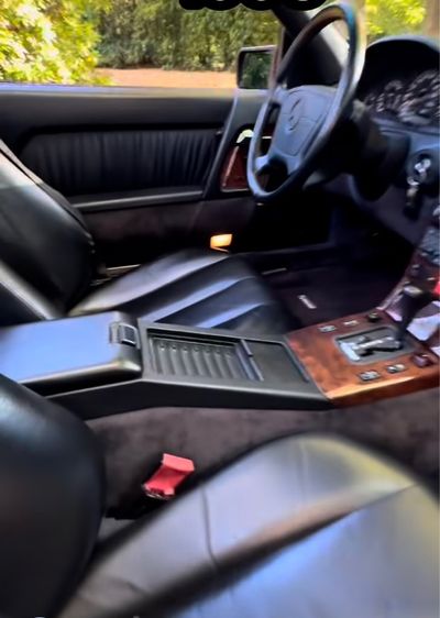 Benz R129 ช่องเก็บ Tape Cassette 7 ช่อง พร้อมชุดจุดบุหรี่ ฝาปิดเขี่ยบุหรี่คอนโซนหน้า แท้ มือสอง สภาพดี รูปที่ 16