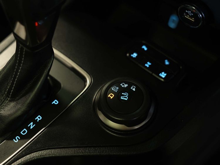 Ford Everest 2022 2.0 Titanium Plus 4WD Utility-car ดีเซล ไม่ติดแก๊ส เกียร์อัตโนมัติ ดำ รูปที่ 4