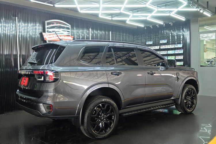 Ford Everest 2023 2.0 Turbo Sport Utility-car เบนซิน เกียร์อัตโนมัติ เทา รูปที่ 4