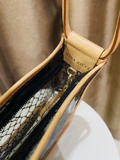 กระเป๋า Nina Ricci ของแท้ 💯 สภาพสวย มือสองสภาพ used like new รูปที่ 9