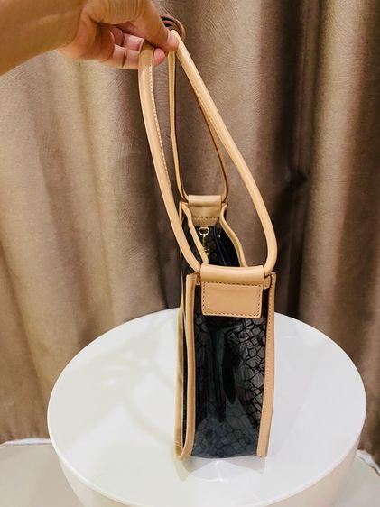 กระเป๋า Nina Ricci ของแท้ 💯 สภาพสวย มือสองสภาพ used like new รูปที่ 6