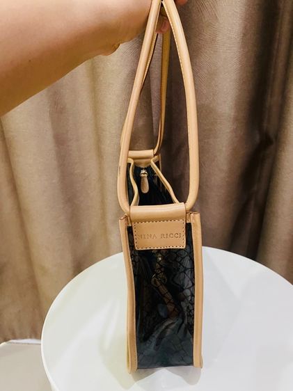 กระเป๋า Nina Ricci ของแท้ 💯 สภาพสวย มือสองสภาพ used like new รูปที่ 7