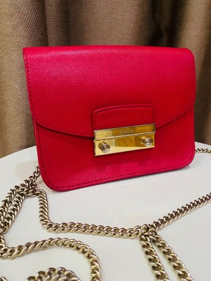 กระเป๋า FURLA Metropolis Mini ของแท้ มือสอง สภาพสวย สีแดงสุดหรู  รูปที่ 3