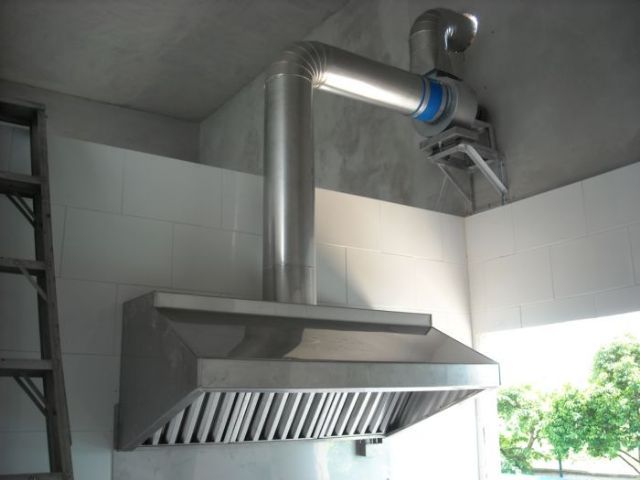 รับทำติดตั้ง รางน้ำฝนสแตนเลส สังกะสี ปล่องควัน ลูกหมุนระบายอากาศ ประตูรั้ว ราวบันได ราวกันตก โครงหลังคา กันสาด งานสแตนเลสทุกชนิด รูปที่ 16