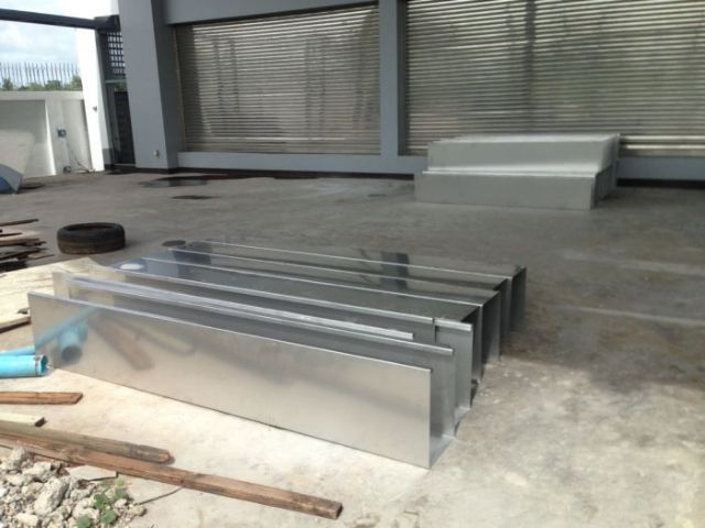 รับทำติดตั้ง รางน้ำฝนสแตนเลส สังกะสี ปล่องควัน ลูกหมุนระบายอากาศ ประตูรั้ว ราวบันได ราวกันตก โครงหลังคา กันสาด งานสแตนเลสทุกชนิด รูปที่ 6