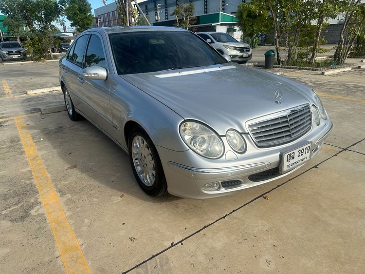 รถ Mercedes-Benz E-Class E200 Kompressor สี บรอนซ์เงิน