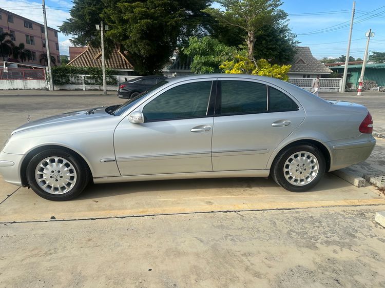 Mercedes-Benz E-Class 2005 E200 Kompressor Sedan เบนซิน ไม่ติดแก๊ส เกียร์อัตโนมัติ บรอนซ์เงิน รูปที่ 4