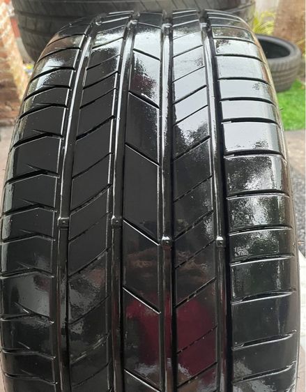 ยาง kumho 245 45 19 ปี25 รูปที่ 2