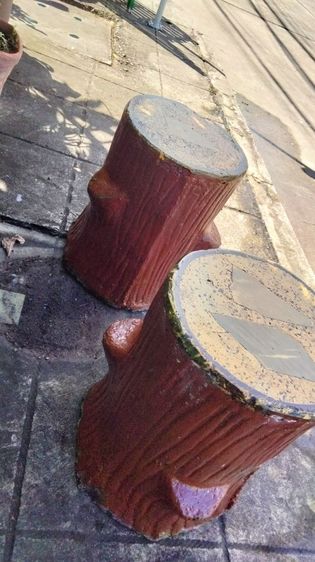 ปูนนั่งลายต้นไม้