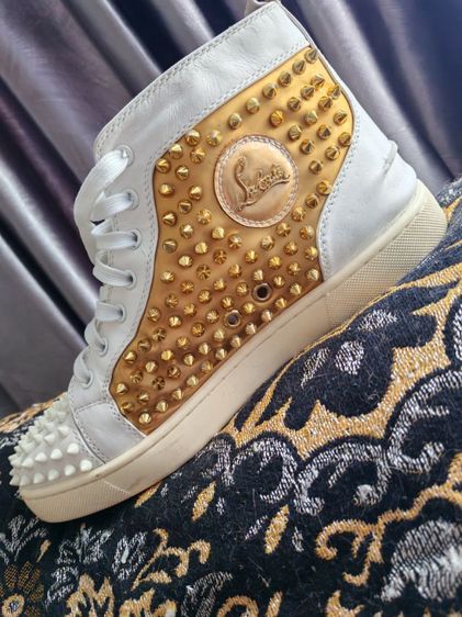 Louis Spikes แบรนด์​ Christian Louboutin​ Paris