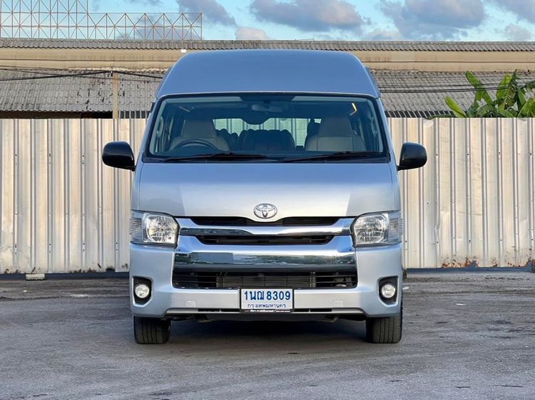 Toyota Commuter 2014 3.0 Van ดีเซล ไม่ติดแก๊ส เกียร์ธรรมดา เทา รูปที่ 3